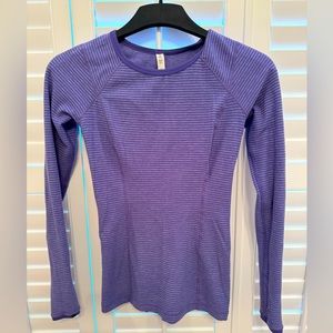 Lululemon women’s athletic top